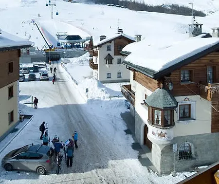 호텔 Hotel Ristorante Cassana 리비뇨