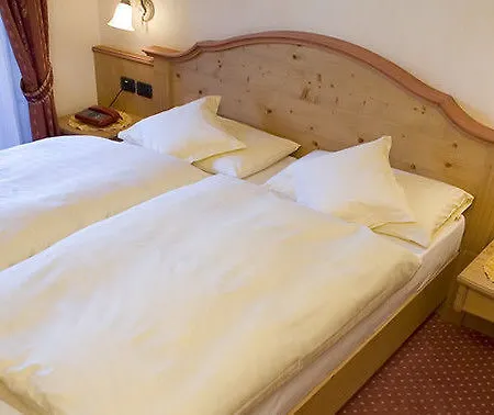 Hotel Ristorante Cassana 호텔 리비뇨