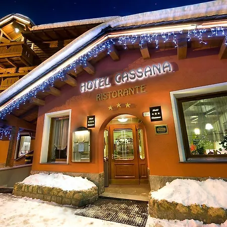 Hotel Ristorante Cassana 호텔 리비뇨