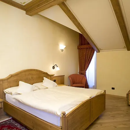 Hotel Ristorante Cassana 호텔 리비뇨