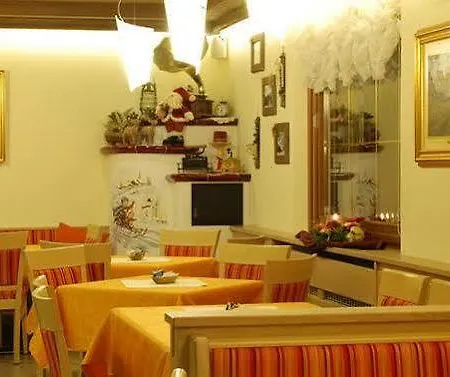 Hotel Ristorante Cassana 리비뇨