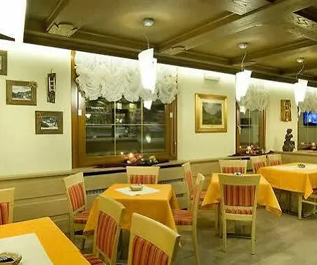 Hotel Ristorante Cassana 리비뇨