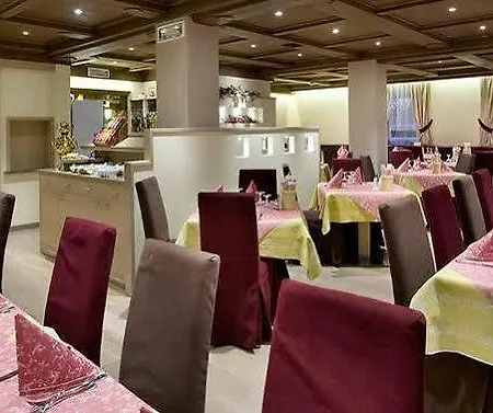 호텔 Hotel Ristorante Cassana