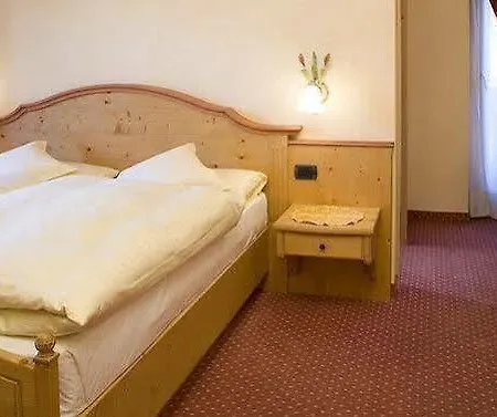 Hotel Ristorante Cassana 3* 리비뇨