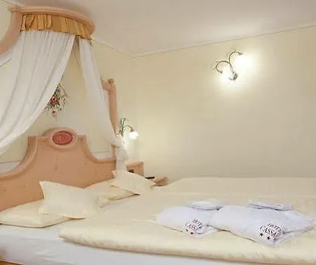 Hotel Ristorante Cassana 3* 리비뇨